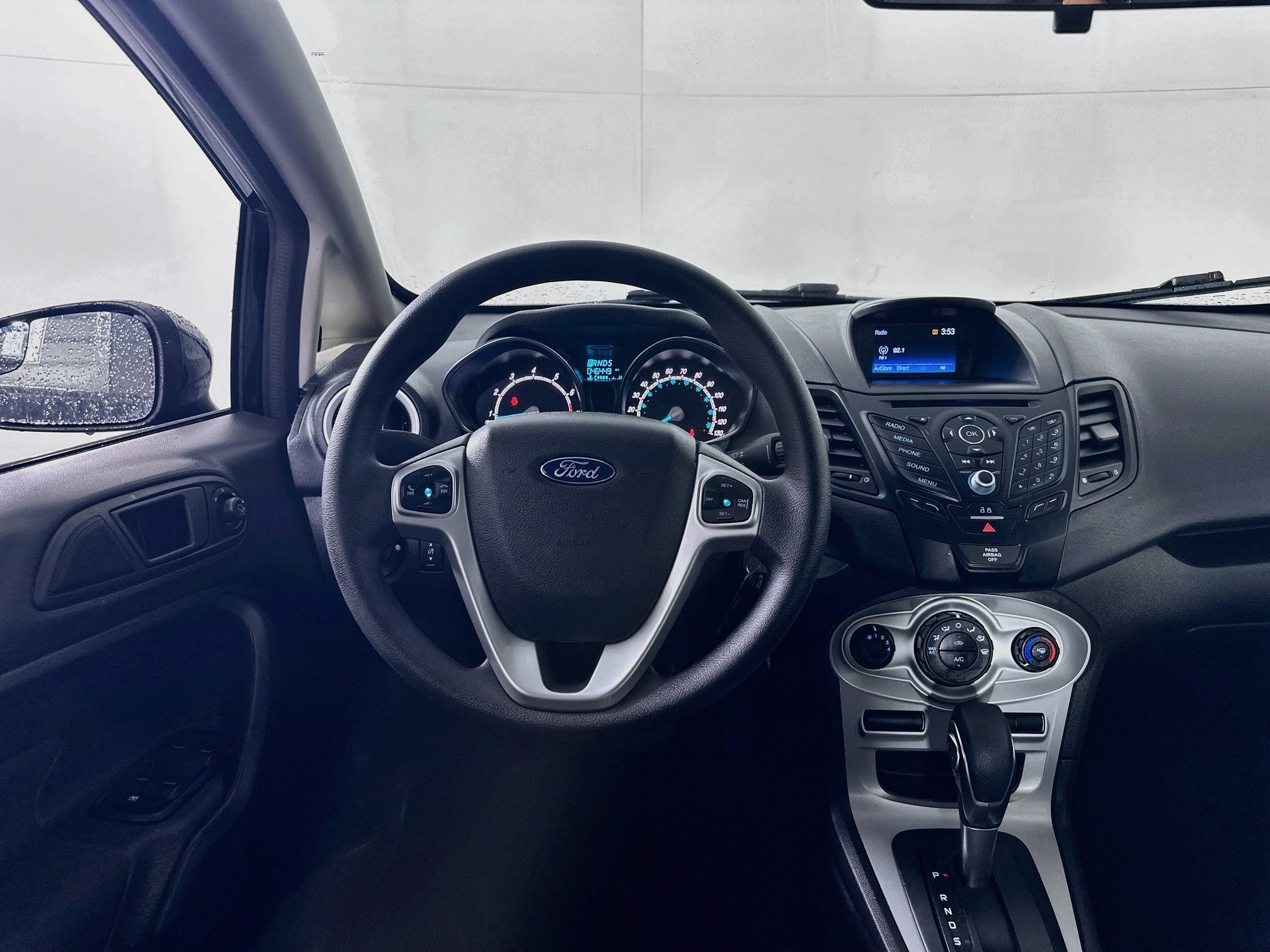 Used 2018 Ford Fiesta SE FWD image 17