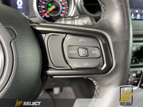Used 2023 Jeep Wrangler Unlimited Sport AWD/4WD image 17