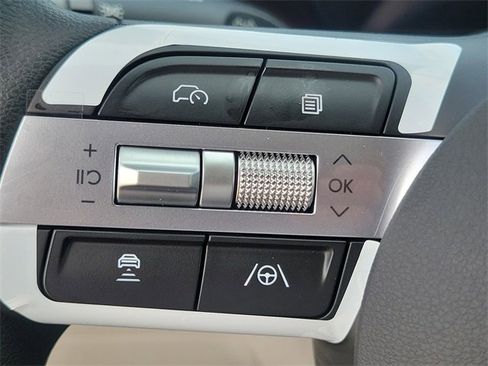 New 2026 Hyundai Tucson SE image 8