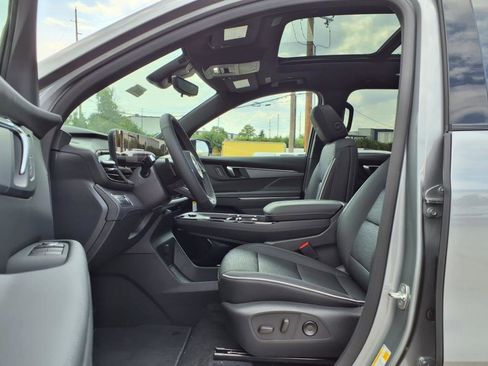 New 2026 Buick Enclave Sport Touring w/ Power Package image 19