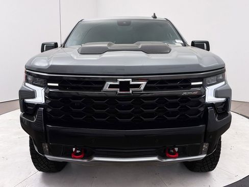 Used 2025 Chevrolet Silverado 1500 ZR2 w/ Technology Package AWD/4WD image 12