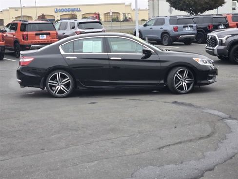 Used 2016 Honda Accord Sport image 3