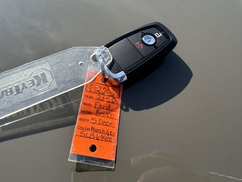 New 2025 Ford Bronco Badlands w/ Sasquatch Package image 25