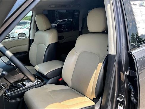 Used 2023 INFINITI QX80 Premium Select w/ Cargo Package AWD/4WD image 24