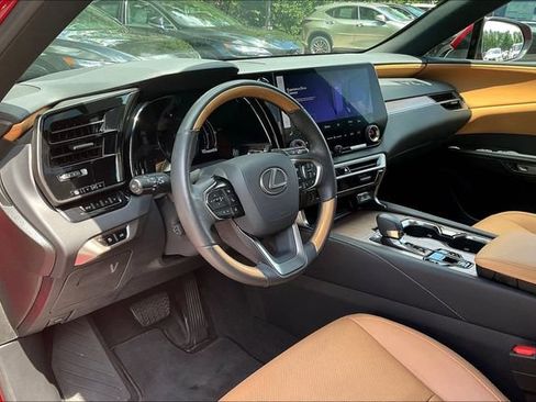 Used 2024 Lexus RX 350 Premium w/ Accessory Package (Z1) AWD/4WD image 17