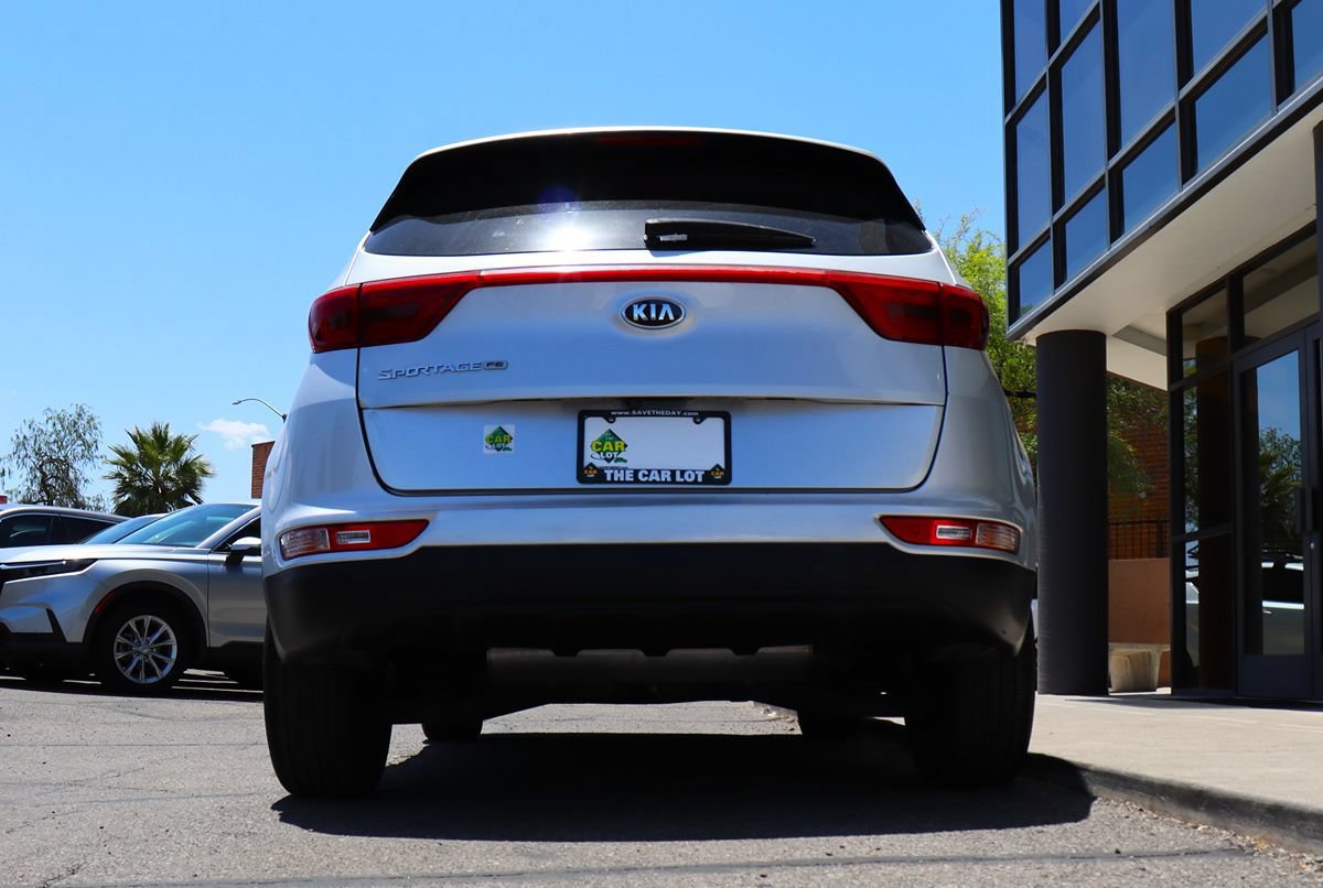 Used 2019 Kia Sportage LX FWD image 12