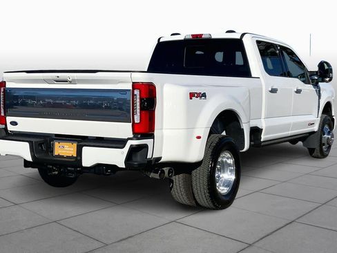 Certified 2025 Ford F350 Platinum w/ Platinum Plus Package image 12