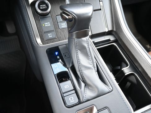 Used 2024 Lexus GX 550 w/ Accessory Package (Z1) image 15