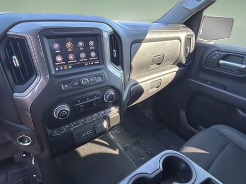 Certified 2023 Chevrolet Silverado 1500 Custom image 23