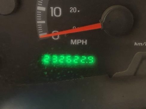 Used 2001 Ford F150 Lariat AWD/4WD image 24