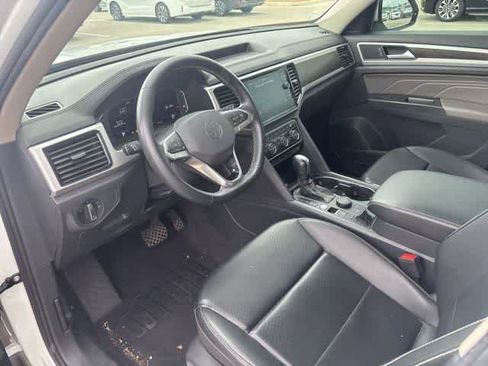 Used 2022 Volkswagen Atlas SE image 9