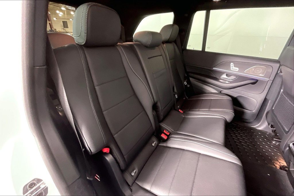 Used 2026 Mercedes-Benz GLS 450 4MATIC image 19