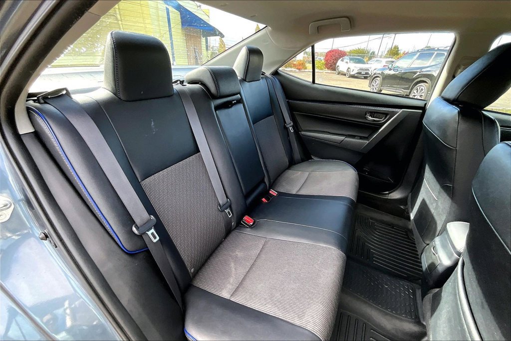 Used 2017 Toyota Corolla SE FWD image 20