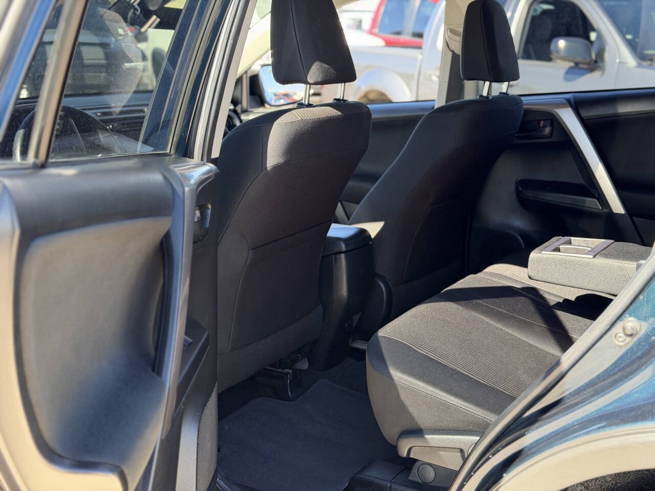 Used 2017 Toyota RAV4 LE w/ Carpet Mat Package FWD image 11