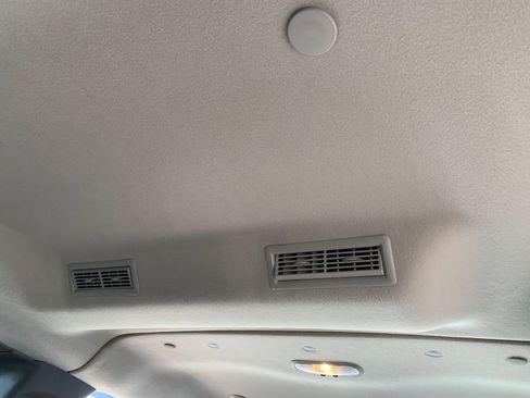 Used 2025 GMC Savana 3500 LT w/ LT Preferred Equipment Group image 23