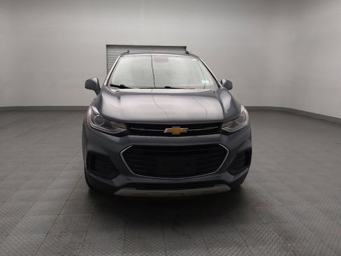 Used 2019 Chevrolet Trax LT w/ LT Convenience Package image 14