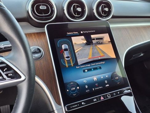 Used 2025 Mercedes-Benz C 300 4MATIC Sedan image 6