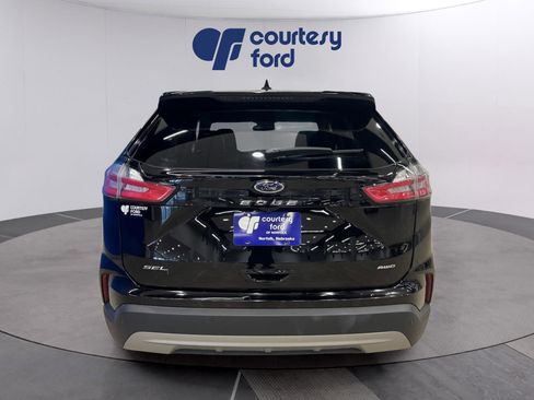 Certified 2024 Ford Edge SEL image 6