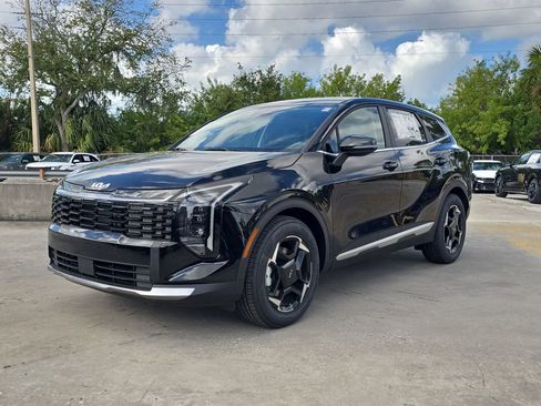 New 2026 Kia Sportage EX FWD image 4