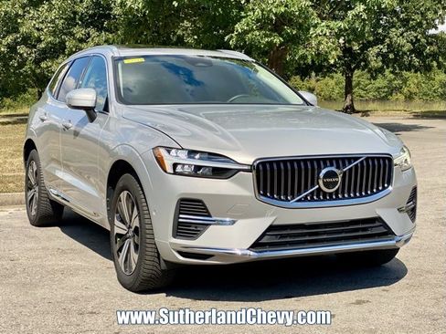 Used 2023 Volvo XC60 T8 Plus image 9