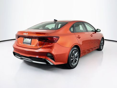 Used 2024 Kia Forte LXS w/ LXS Technology Package FWD image 9