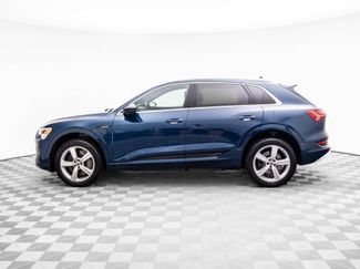 Used 2019 Audi e-tron Premium Plus video 3