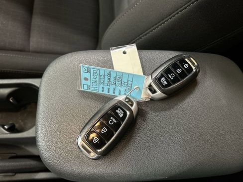 Used 2023 Hyundai Kona SEL image 12