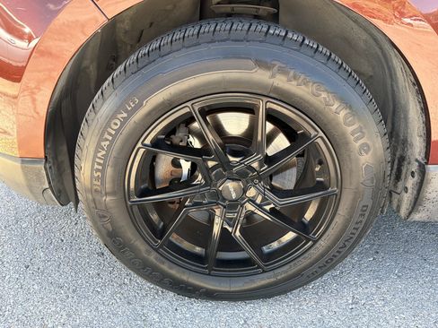 Used 2016 Ford Edge SEL w/ Equipment Group 201A AWD/4WD image 9
