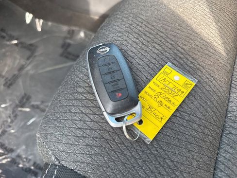 Used 2024 Nissan Rogue SV FWD image 33