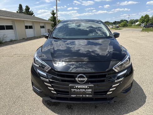 Used 2023 Nissan Versa S w/ Trunk Package FWD image 9