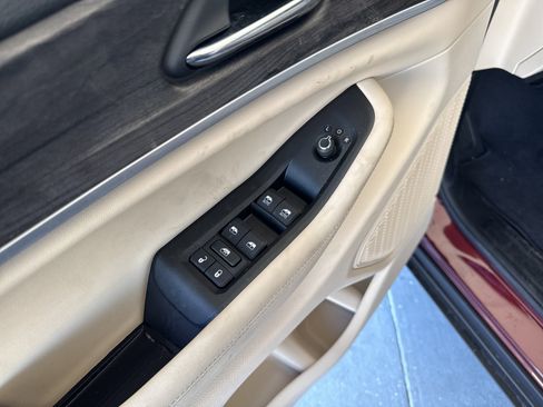 New 2025 Jeep Grand Cherokee Limited AWD/4WD image 9