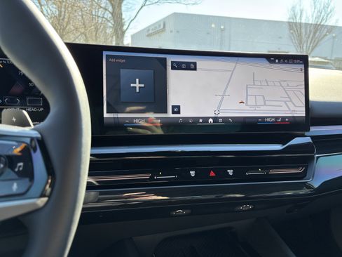 Certified 2026 BMW 530i xDrive w/ Premium Package image 30