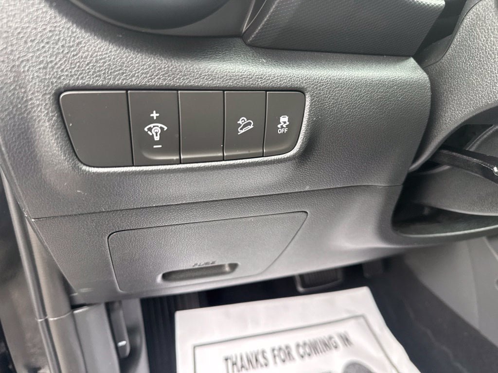 Certified 2023 Hyundai Kona SE AWD/4WD image 15