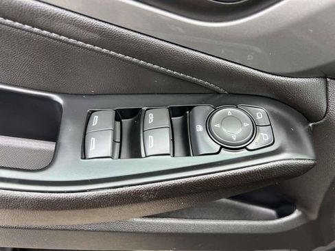 Certified 2023 Chevrolet Traverse LT w/ Rear Camera Mirror Package image 27