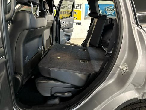Used 2019 Jeep Grand Cherokee Limited image 33