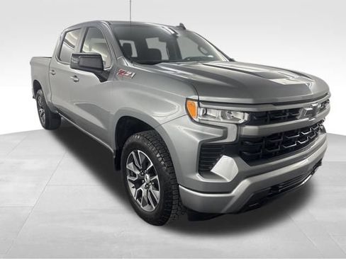 Used 2023 Chevrolet Silverado 1500 RST AWD/4WD image 3