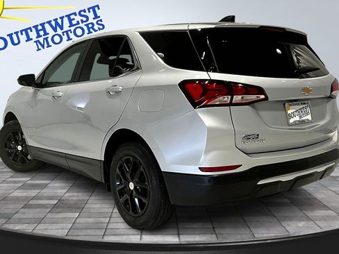 Used 2022 Chevrolet Equinox LT image 4