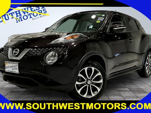 Used 2017 Nissan Juke SV AWD/4WD image 1