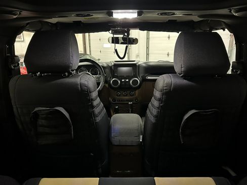 Used 2012 Jeep Wrangler Sahara w/ Trailer Tow Group image 36