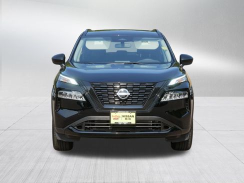 Certified 2023 Nissan Rogue SV w/ SV Premium B Package AWD/4WD image 2