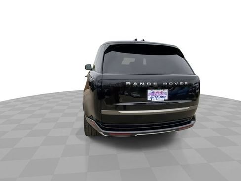Used 2025 Land Rover Range Rover SE AWD/4WD image 9