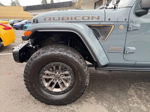Used 2025 Jeep Wrangler Unlimited Rubicon 392 image 13