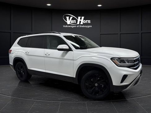 Used 2022 Volkswagen Atlas SE w/ Black Wheel Package image 37