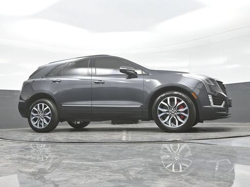 Certified 2022 Cadillac XT5 Sportv w/ LPO, Floor Liner Package AWD/4WD image 25