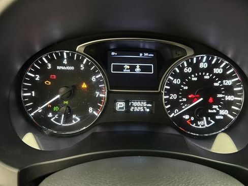 Used 2015 Nissan Altima 2.5 SV FWD image 19