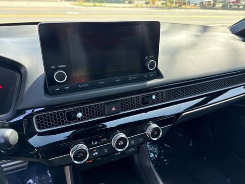 Used 2024 Honda Civic Sport image 18