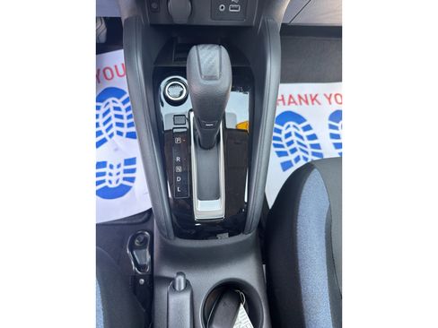 Used 2025 Nissan Versa SV FWD image 18