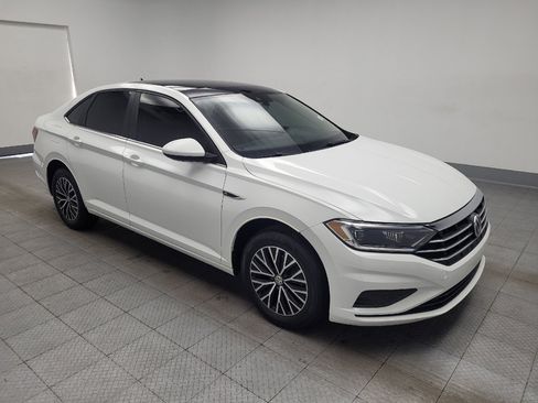 Used 2019 Volkswagen Jetta SEL w/ Cold Weather Package FWD image 13