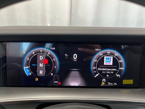 New 2025 Volkswagen Tiguan SE R-Line image 19