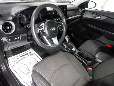 Used 2021 Kia Forte LXS FWD image 8